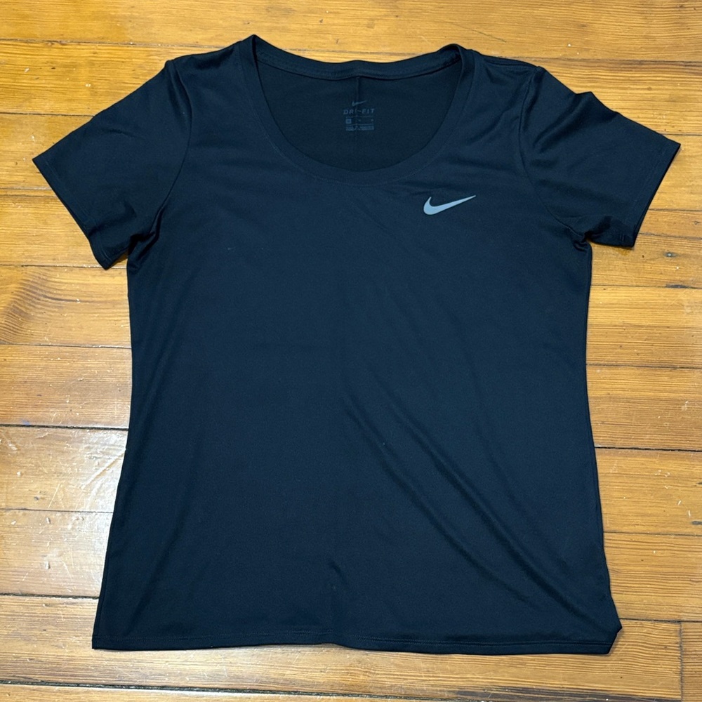Nike Black Scoop Neck Short Sleeve Performance Tee